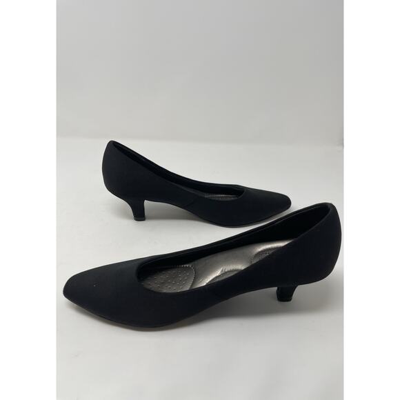 Coach and Four Women's Size 7 Almond Toe Heels Pump Black Shoes - Picture 7 of 13